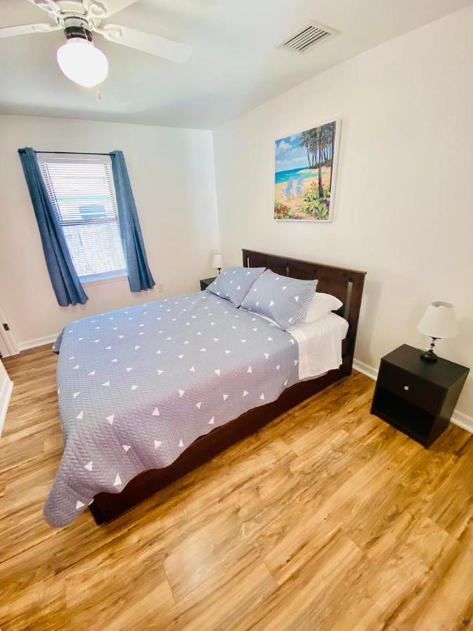 Two Fully Equipped Apartments And A Studio 5 Miles From The Beach 세인트피터즈버그 외부 사진