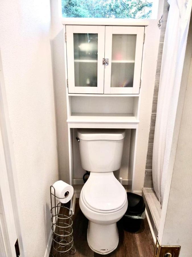 Two Fully Equipped Apartments And A Studio 5 Miles From The Beach 세인트피터즈버그 외부 사진