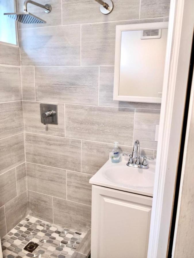 Two Fully Equipped Apartments And A Studio 5 Miles From The Beach 세인트피터즈버그 외부 사진