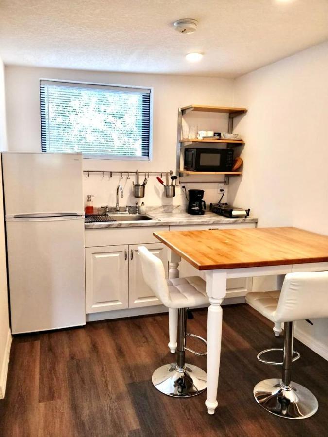 Two Fully Equipped Apartments And A Studio 5 Miles From The Beach 세인트피터즈버그 외부 사진
